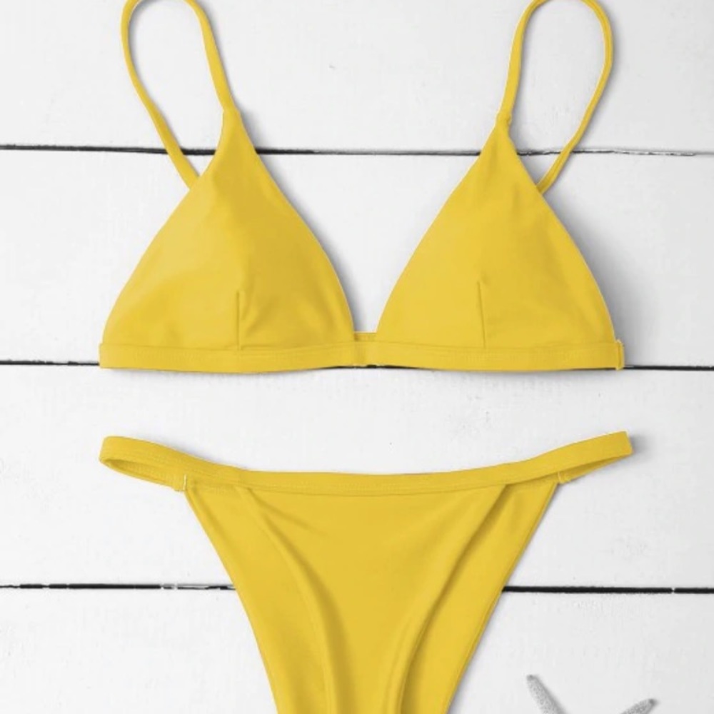 NWT. Zaful Spaghetti Strap Bikini.